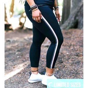 Zyia retired Rainbow stripe LUXE leggings 8-10